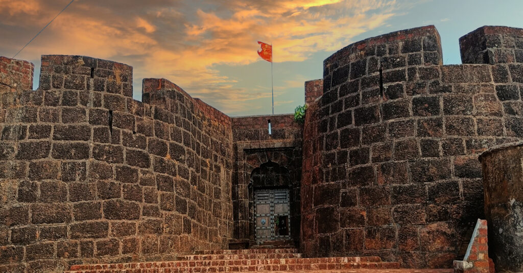 Bankot Fort